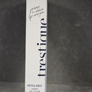 Trestique Refillable Shiny Lip Crayon   Color-Rome Rouge